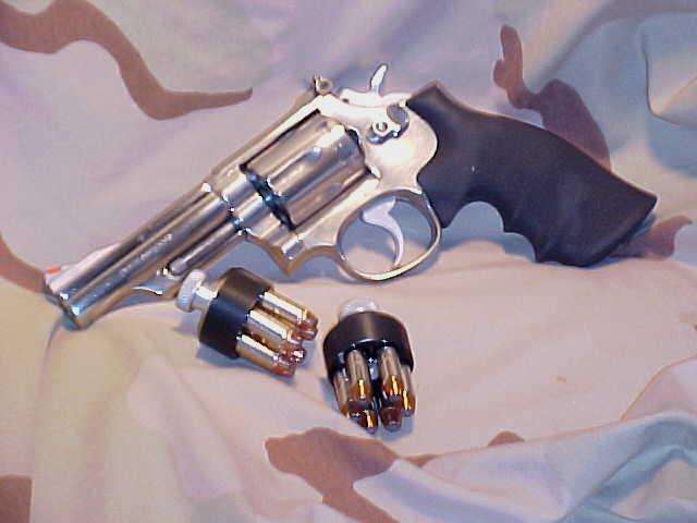 Naa pug magnum pocket revolver