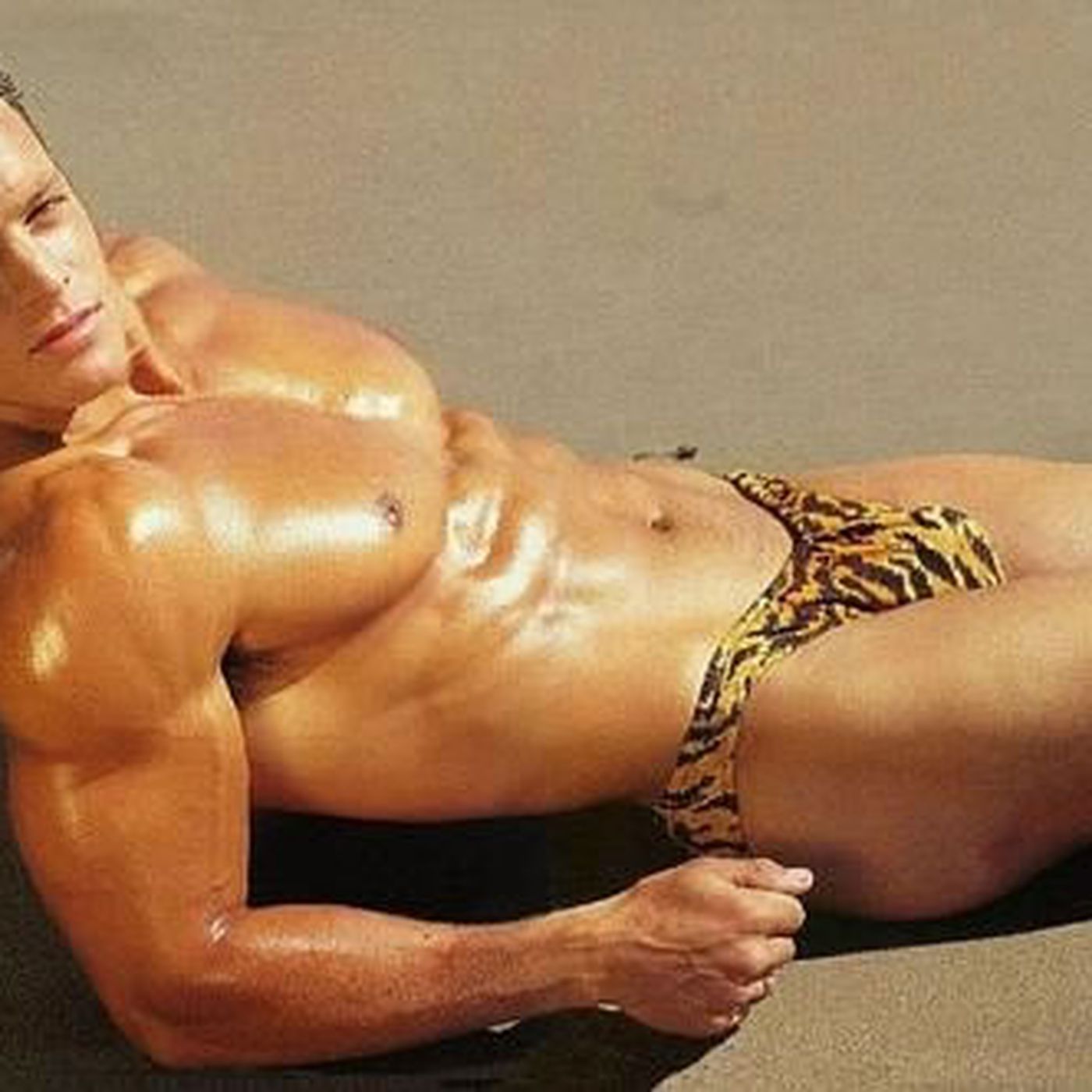 Hoover reccomend tanned muscled jock makes lucky