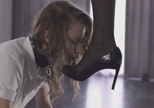 Slave kiss lick boots feet