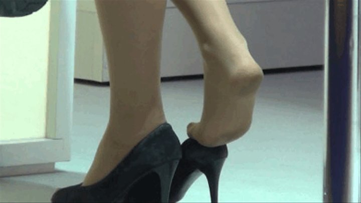 best of Seductive ankle crossed pumps pantyhose